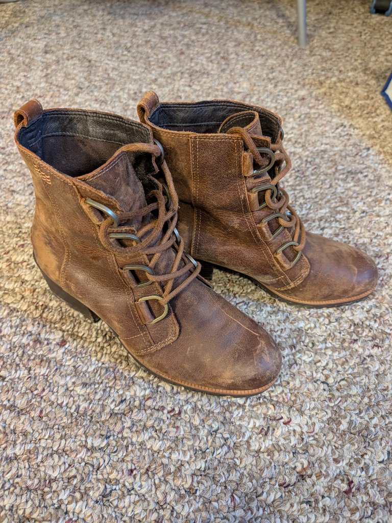 Sorel Cate Lace Up Leather Heeled Ankle Boots Caramel Brown Size 9
